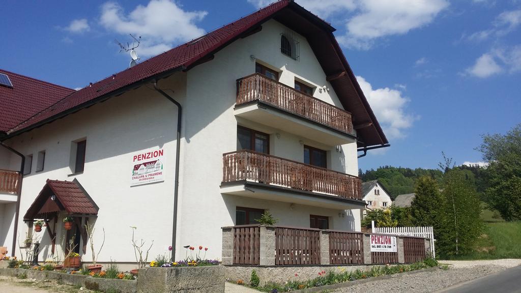 Chalupa U Pramene Hotel Kraliky Exterior photo